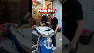 Riesiges Boot gefüllt mit Fisch in Stuttgart! 🐟😍 #shorts foodspot #fisch #stuttgart #pizzeria