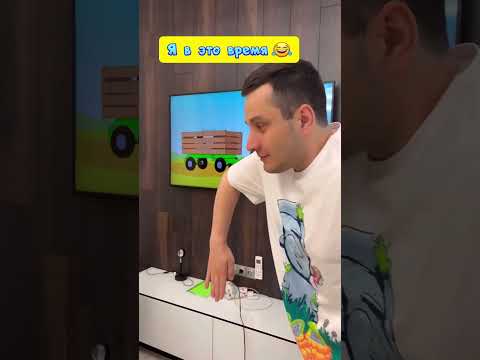 Синий трактор по полям #shorts