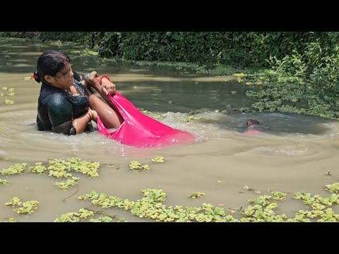 Amazing Village Women net fishing || Big Fish hunting