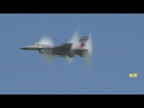 2017空軍官校基地開放 雷虎小組 & IDF/ Mirage2000/ F-16彩繪機震撼音爆+9G性能展示操演 - YouTube