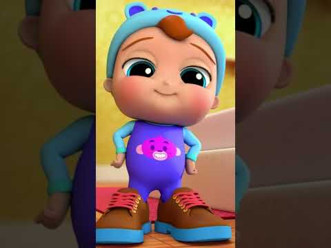 chotay jhon papa kay jootay pehna chahta hai. kya yeh sahi hai?