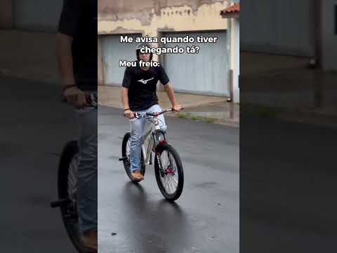 Pra que buzina 🤣🤣