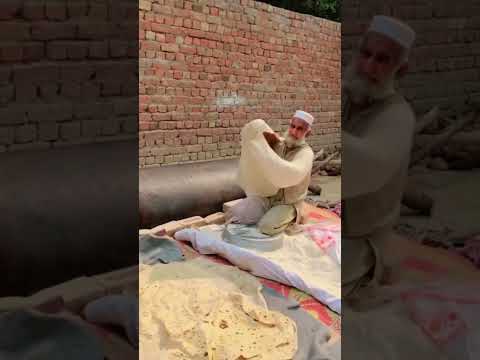 12-Foot Flatbread (NEW Upload) | World’s Largest Traditional Roti on Drum | Bigger Than Before!