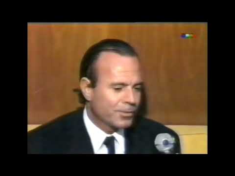 Llegada de Julio Iglesias a Buenos Aires Argentina Salon VIP 1990