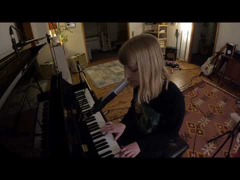 Lucille Two - Chateau (Feel Alright) // Djo Cover // Live at Home