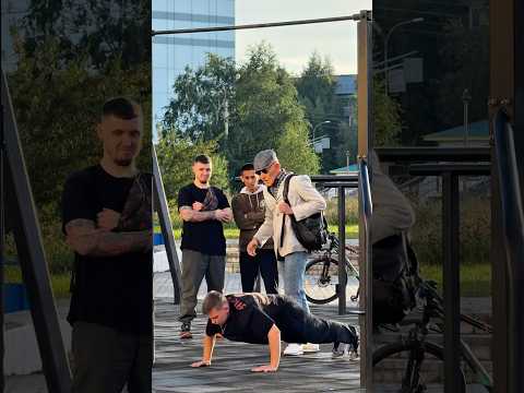 Elderly Acrobat: The Weight That Shocks👴🏼😱