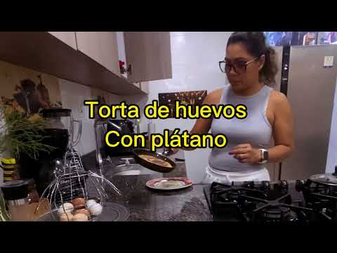 Torta de huevos con plátanos maduros