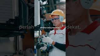 Melangkah bukan sekadar soal arah, tapi tentang tetap setia pada nilai yang kita bawa.