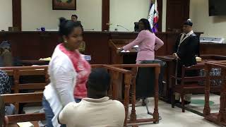 ELIZABET SILVERIO EXPLICA DELANTE DEL JUEZ COMO AYUDABA A NIÑOS EN SU CENTRO