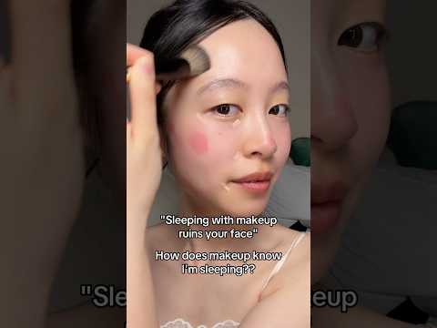Your makeup doesn’t know you’re sleeping👀 but your skin does!