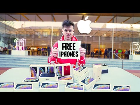 I Opened A FREE iPhone Stand At The Apple Store