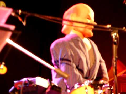 Zärtlichkeiten mit Freunden  -  rockender Lenin