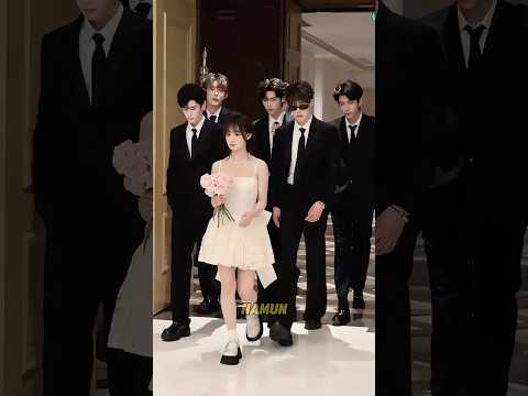 Kakak laki-laki adalah pengawal untuk adik perempuan.❤️❤️#funny#shorts