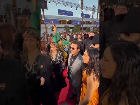 El incómodo momento de Vadhir Derbez con Nodal y Ángela que no paran de criticar en redes