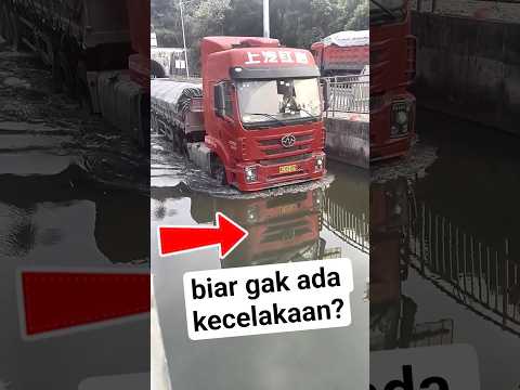 china sengaja bikin jalan banjir #shorts #viral #china #fypシ #tranding
