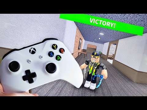 Playing Roblox Murder Mystery 2 on Xbox One!!