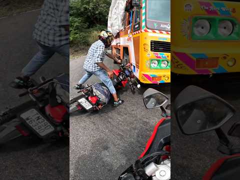 Who's fault?🧐 #roadsafety #trafficrules #shortvideo #shorts #2024