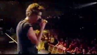 Teenage Dirtbag - One Direction (Studio Version)