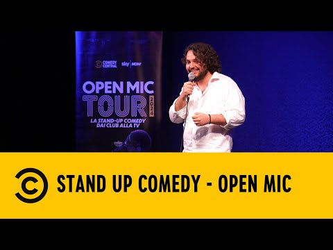 Pigrizia, bidet e igiene intima - Carlo Poggi - Open Mic Tour - Stagione 2 - Cagliari