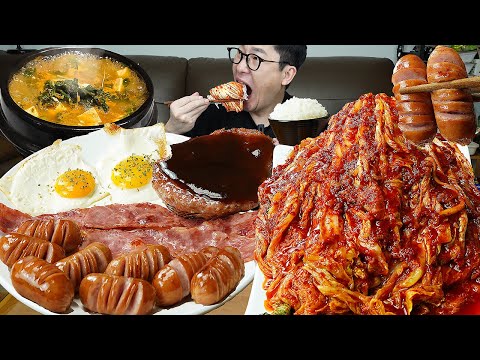 직접담근 🤤김장김치에 비엔나소세지, 스테이크, 베이컨, 냉이된장찌개, 냄비밥 요리 먹방 MUKBANG