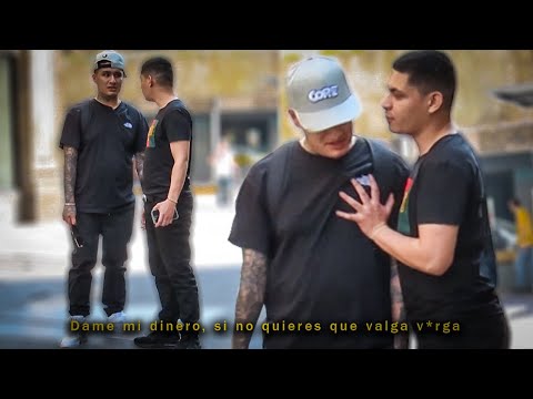 ENCONTRANDO DINERO cerca de DESCONOCIDOS en la CALLE 3 (Broma)