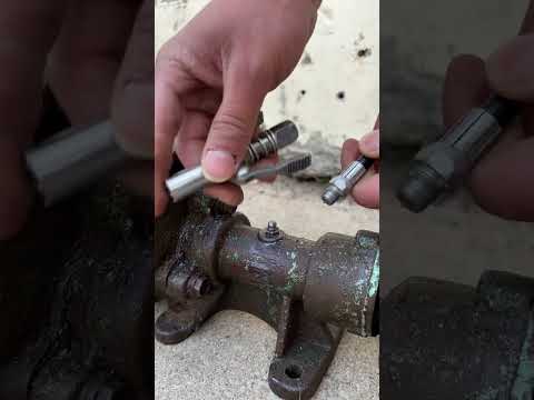 Double handle locking pliers type high pressure self-locking grease nozzle