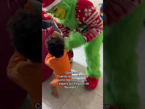 Qué hacer cuando tu bebé se ha portado mal todo el año y espera sus Regalos de Navidad #grinch