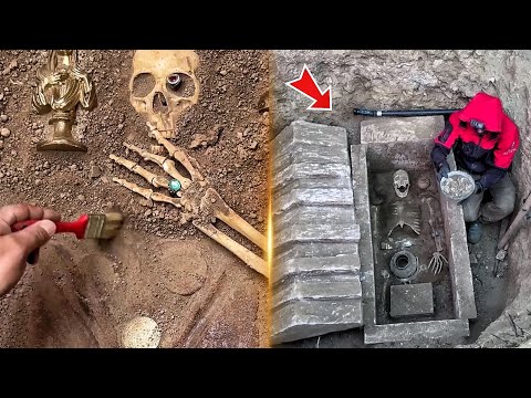 We Discovered a 3000-year-old ancient tomb. Treasure hunt with metal detector!