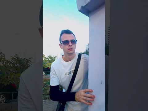 Бедный Школьник Просит Деньги На Улице ! #шортс