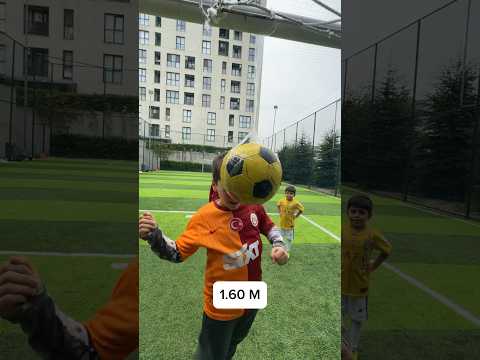 FOOTBALL HEADER JUMP CHALLENGE …?? #shorts #football