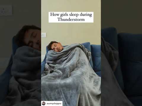 This is how girls sleep 😴 | Sunny Chopra #shorts
