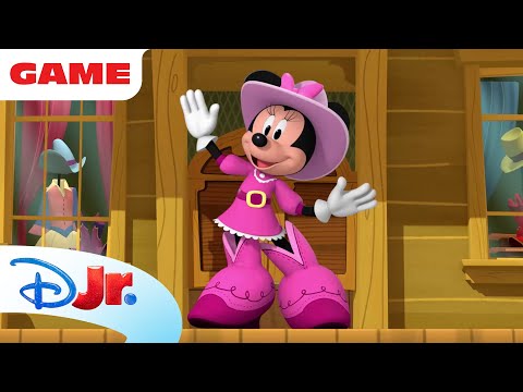 Minnie Accessories 🎀 | Mickey Mouse Funhouse 🥳 | Disney Jr. MENA