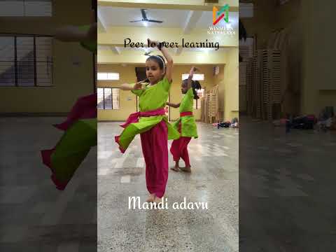 Mandi adavu #dance #bharatanatyam #adavu #indiandance #danceclass#basic #peerlearning#classicaldance