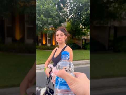 Keemokazi pranks his sister while she’s on her walk 😂