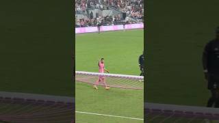 Messi disapproves of La Hinchada chanting jugadores #messi #futbol #intermiami #shorts