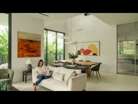 An Architect Built A Beautifully Hidden Tropical House For A Family | Singapore