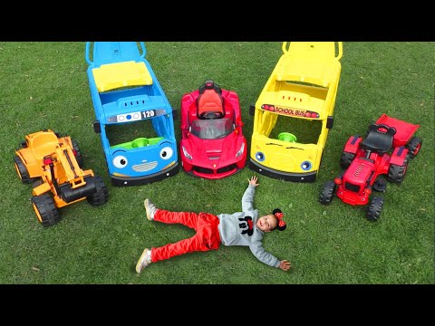 Funny Baby Unboxing & Assembling The POWER Wheel! Sofia Ride on Kids Tractor1