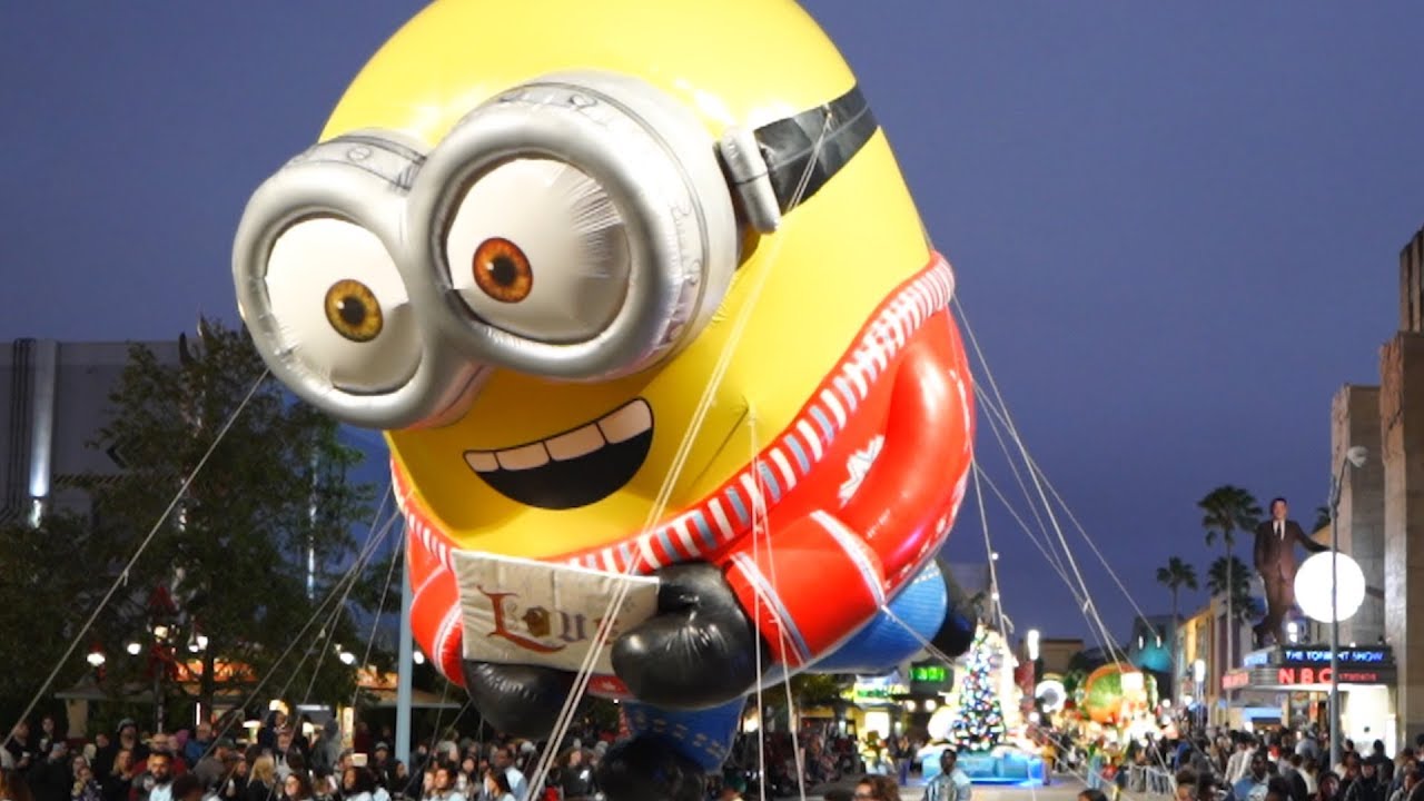 Universal Orlando Holiday Celebrations! Grinchmas, Universal Holiday Parade & Wizarding World! The Tim Tracker