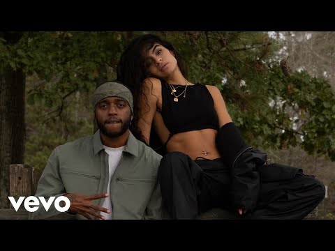 Jessie Reyez featuring 6LACK - FOREVER (official video)