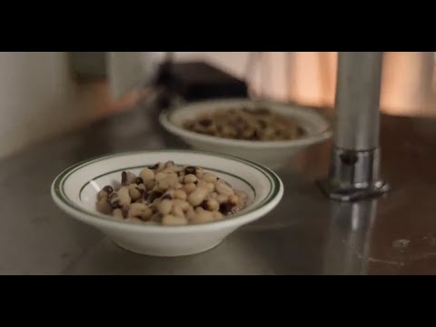 YouTube video thumbnail: Atlanta Families Ring in the New Year With Southern Comfort Food Traditions