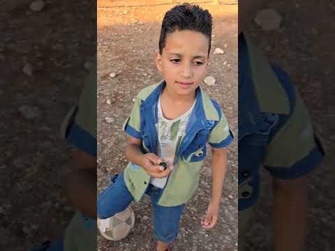 مصطفى المسكين محبوس بالسياره بدنا نساعده