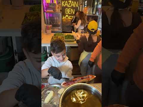 Tüm Çocuklar İzlesin KAZA  KÖFTE Yapıyor !