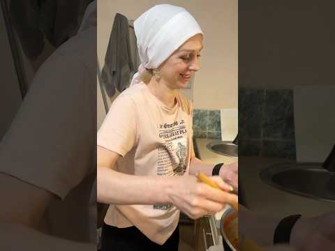 Казахский Муж Рад Ужину по Русски #межнациональныйбрак #смешанныйбрак #казахрусская #русскаякелин