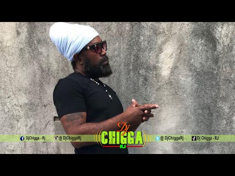 Rasta Rebel - She Nuh Regular