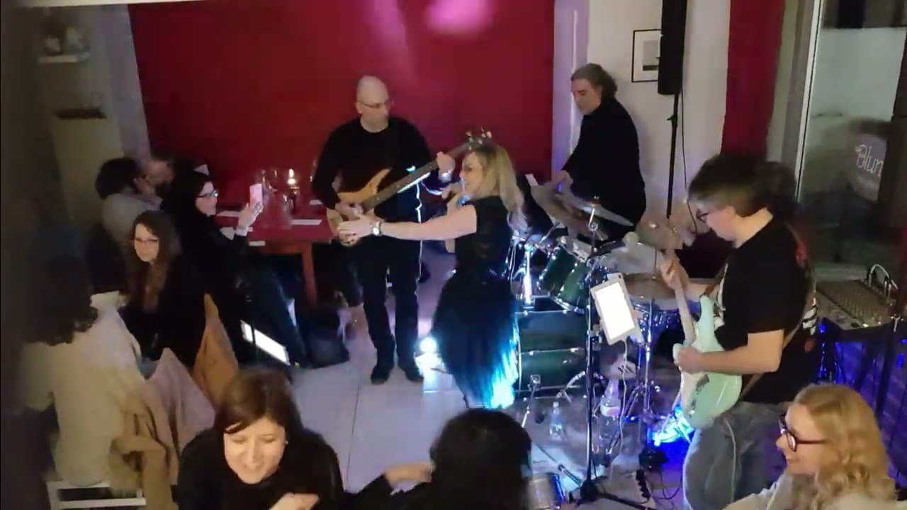 ESSENZA_Negramaro Tribute