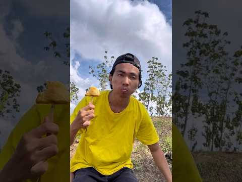 Bikin Snack Dari Tanah Liat Malah Dimakan Roni