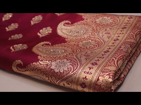 ARNG-3454 "The Cincinnati Red" Premium Banarasi Silk Saree|Silk||Siver Zari||Crystals