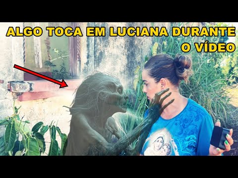 VEJA MOMENTO EXATO EM QUE ALGO TOCA NA LUCIANA DURANTE O VÍDEO