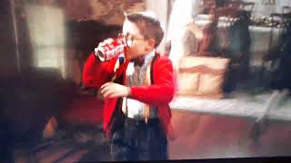 Home Alone 2 - Hey! Hey! Easy On The Fluids Pal!