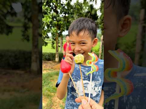 Thử thách nhắm mắt ăn kem meryno kem Socola và những trái cấm không được sờ tới?😬 #funny